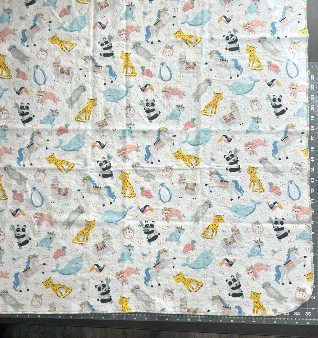 Animals blanket and burp cloth gift set